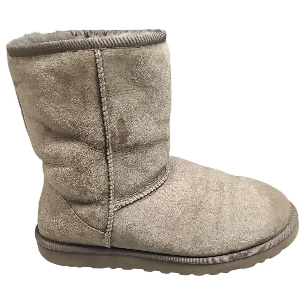 UGG Australia Classic Short Suede Boots Womens Size‎ 8W Gray Faux Fur Lined 5825